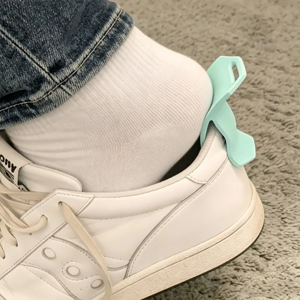 Easy Use 3D Printed Shoe Helper Portable Curved Form Shoe Puller Hang Hole Heel Guard Wear Assist Daily Dressing