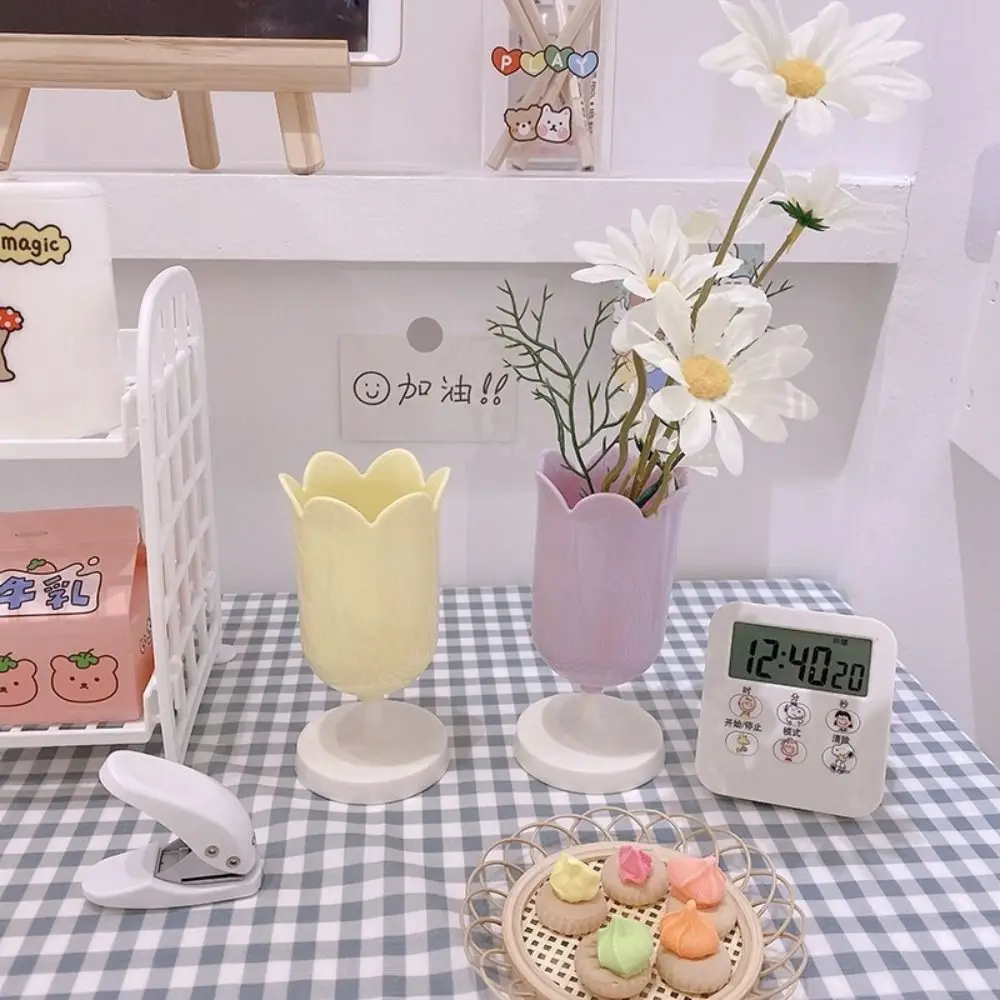 جديد المحمولة عالية الجودة دائم حامل قلم بلاستيكي الزنبق شكل منظم سطح المكتب تخزين دلو فرشاة للمكياج حامل هدية