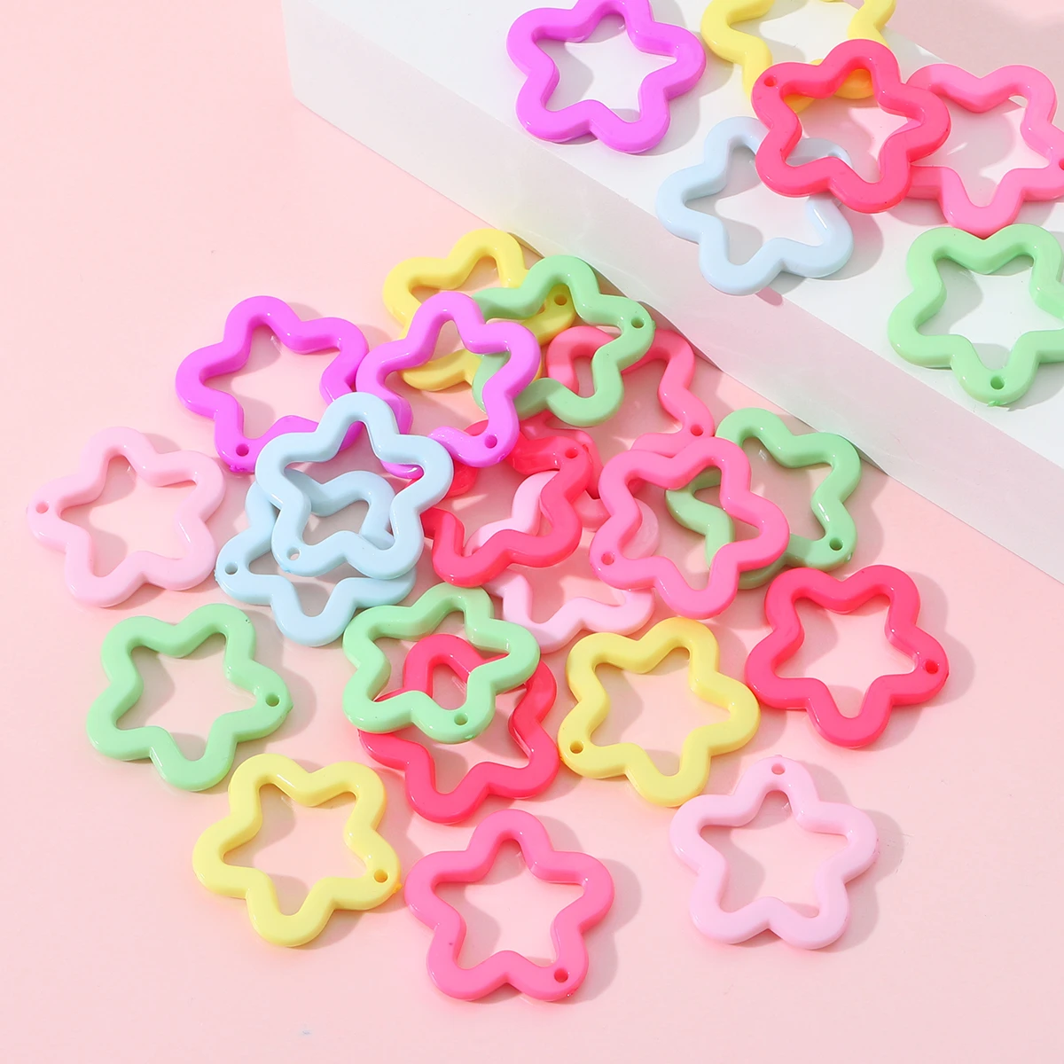 20Pcs/Bag Acrylic Solid Color Hollow Flower Beads 30x30mm Beads Frame Charms For Keychain Pendant DIY Jewelry Making Accessories