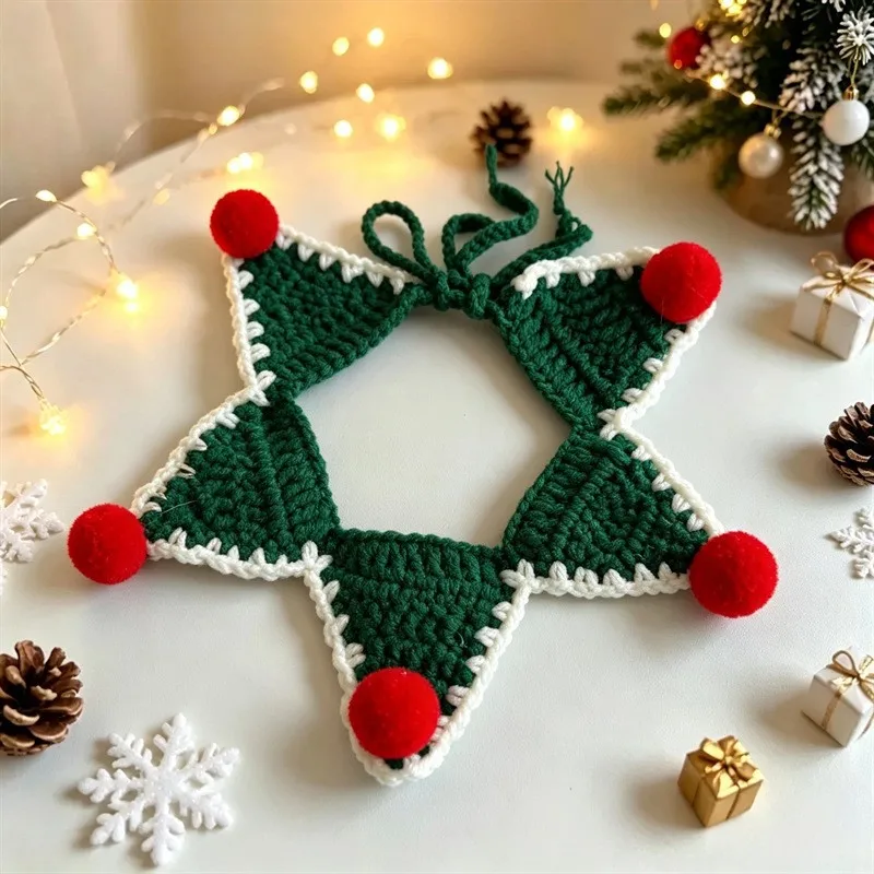 Weihnachtliches Strick-Speicheltuch mit Glocke, Haustier-Schleifenlätzchen, Halsband-Schal, kariertes Schleifenanhänger-Accessoire für Hunde- und Katzenhalsbänder, Pflegezubehör – Detail 1