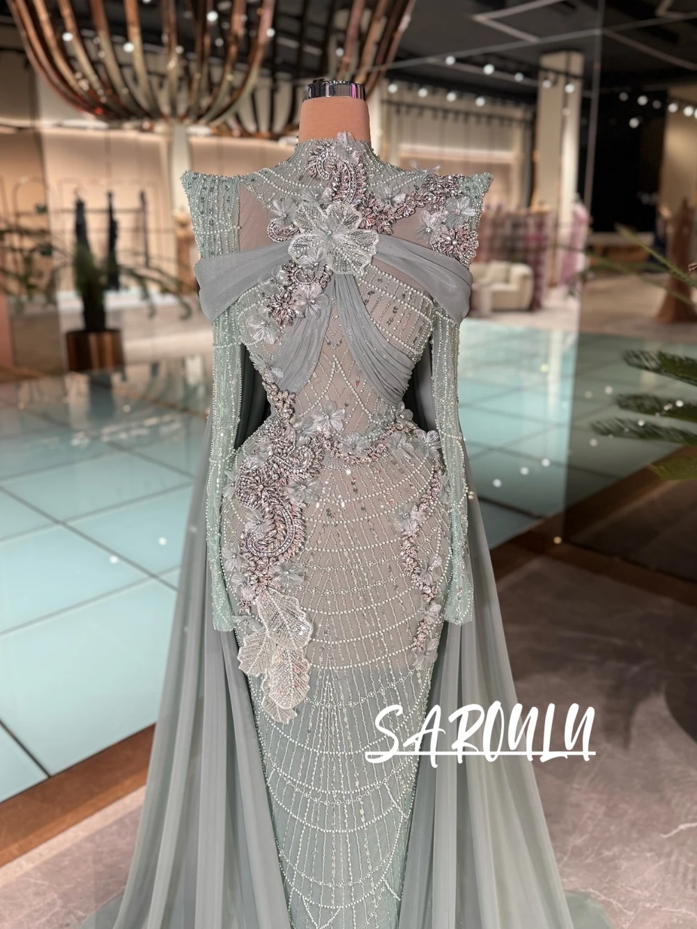 

2026 Gorgeous Crystals Beads Appliques Evening Dress With Chiffon Cape Illusion Sparkling Customized Prom Gown Vestidos De Novia