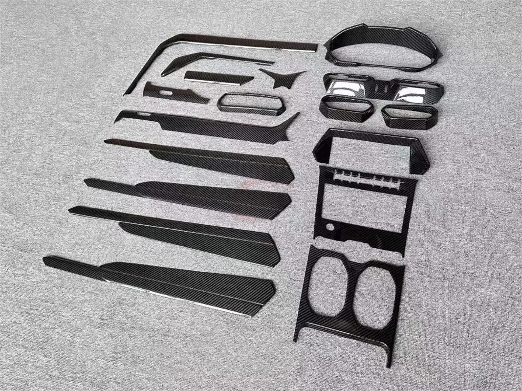 OEM Style Dry Carbon Fiber Interior 16 Piece air Conditioning Ventilation Outlets Center Console Panel for Urus