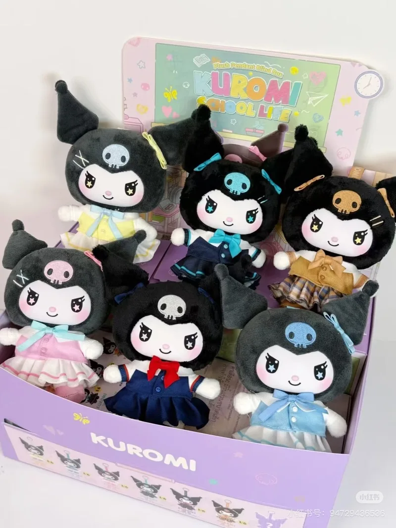 الأصلي الجديد حار Kuromi الحرم الجامعي مذكرات سلسلة العصرية اللعب صندوق أعمى دمية الفينيل موضة ظهره قلادة لتقوم بها بنفسك اكسسوارات مخصصة