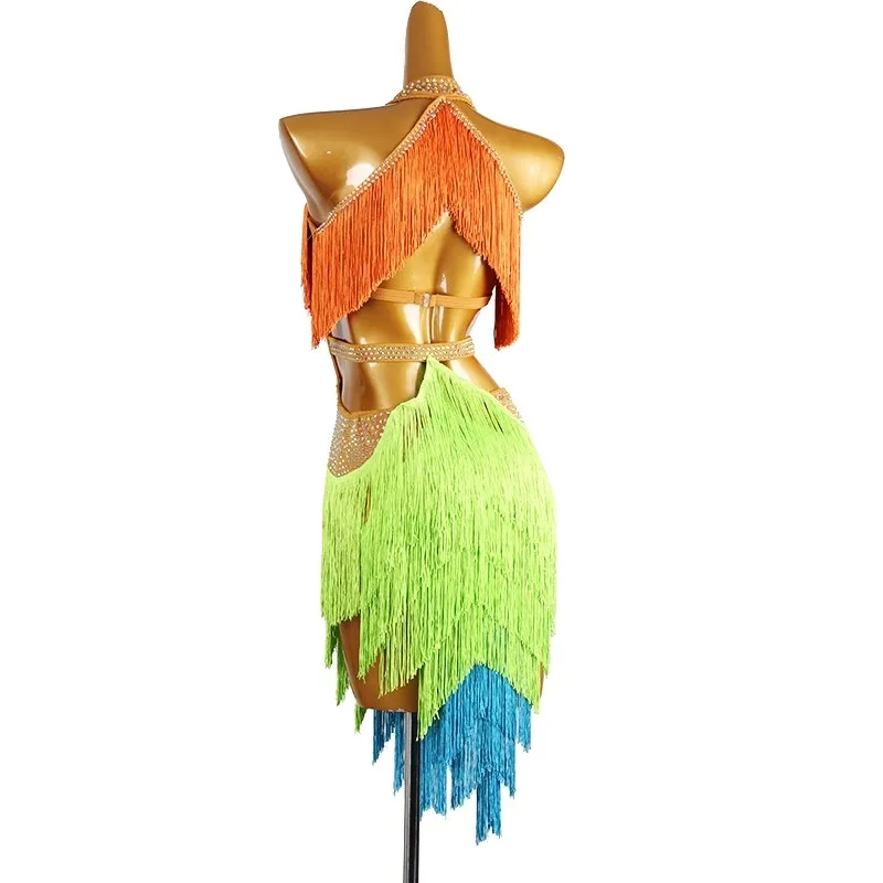 新しいラテンダンス競技用ドレスプレミアムスタイル競技用ドレスのルールタッセルルンバチャチャパフォーマンスドレス