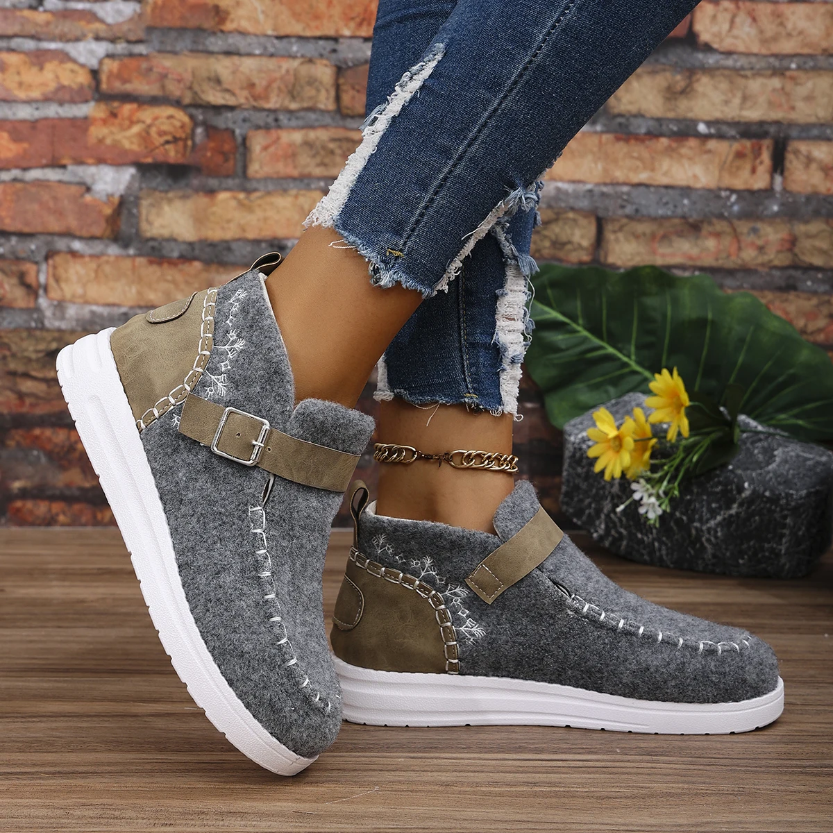 Mulheres 2024 novo designer deslizamento na tendência ao ar livre com manter sapatos quentes mulheres boca profunda casual inverno botas de tornozelo sapatos para mulher