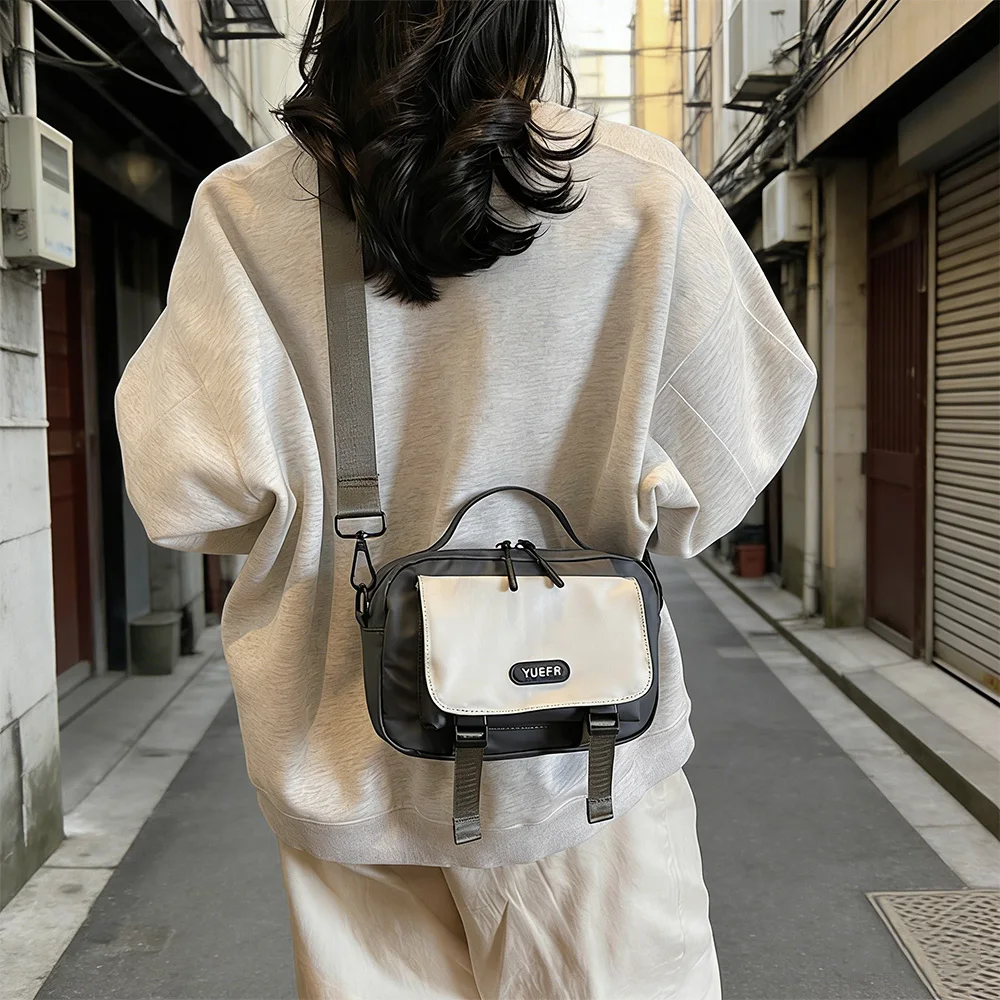 bolsa-transversal-de-nylon-em-preto-e-branco-estilo-coreano-para-mulheres-bolsa-casual-com-logo-para-uso-diario-e-streetwear
