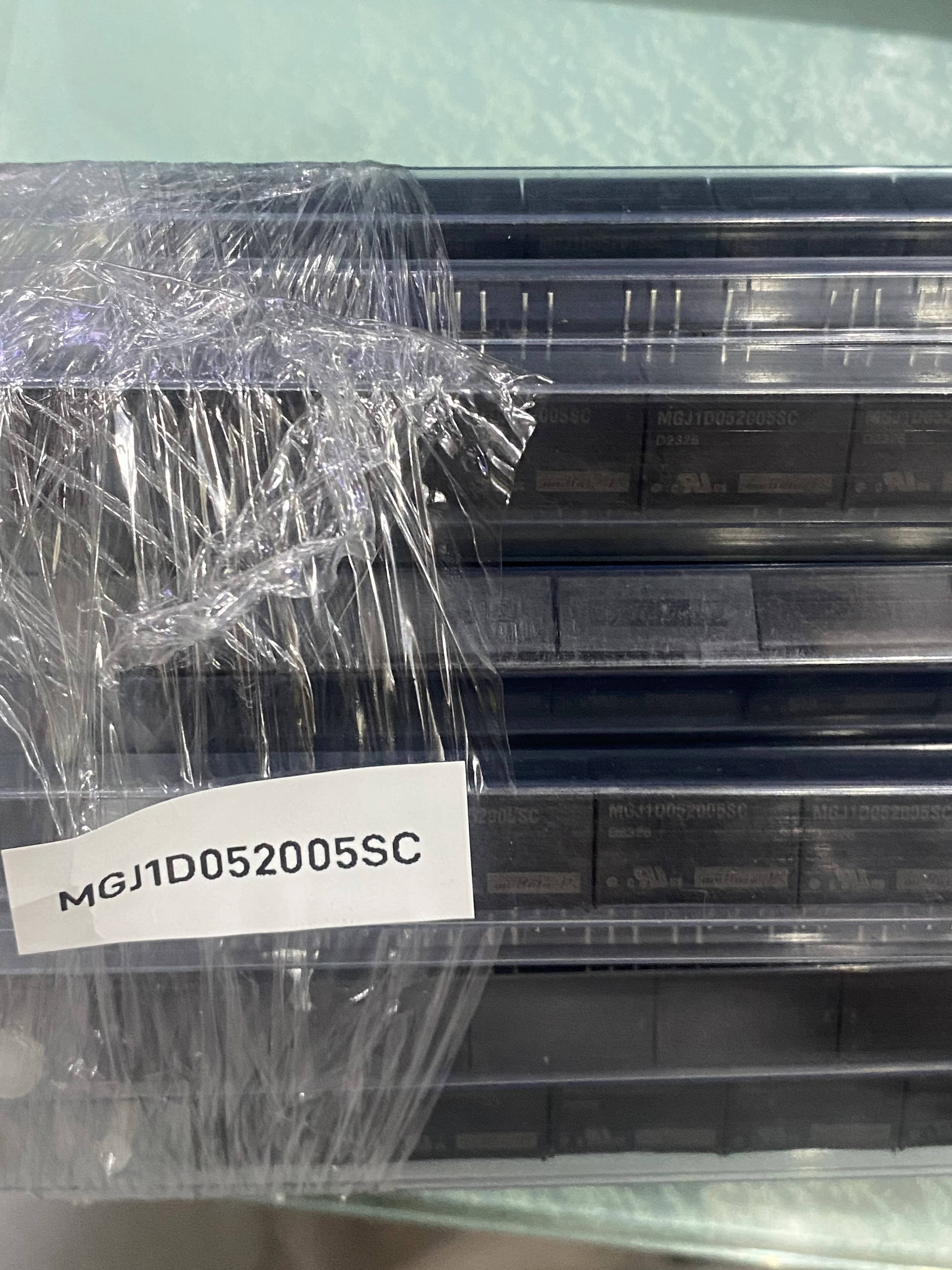 Brand new 2PCS MGJ1D052005SC