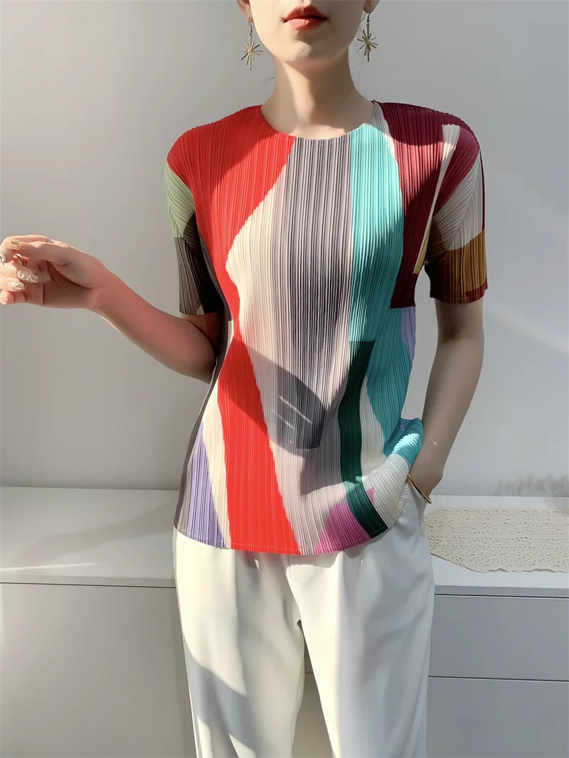 

Miyake Pleated Tops Summer New Printed T-shirt Casual Round Neck Short Sleeve High Temperature Pleating Process