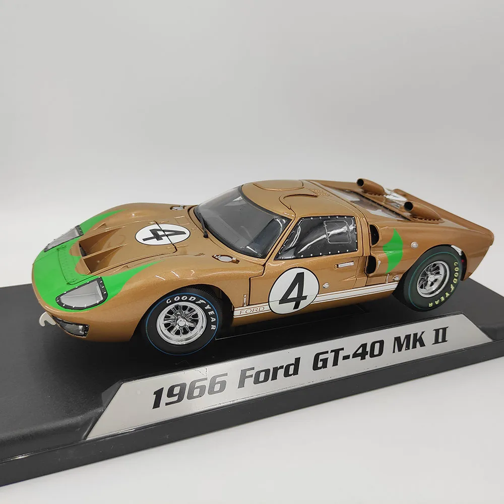

Diecast SHELBY 1/18 Scale 1966 Ford GT-40 #4 Simulation Alloy Car Model Collectible Toy Gift Souvenir Display
