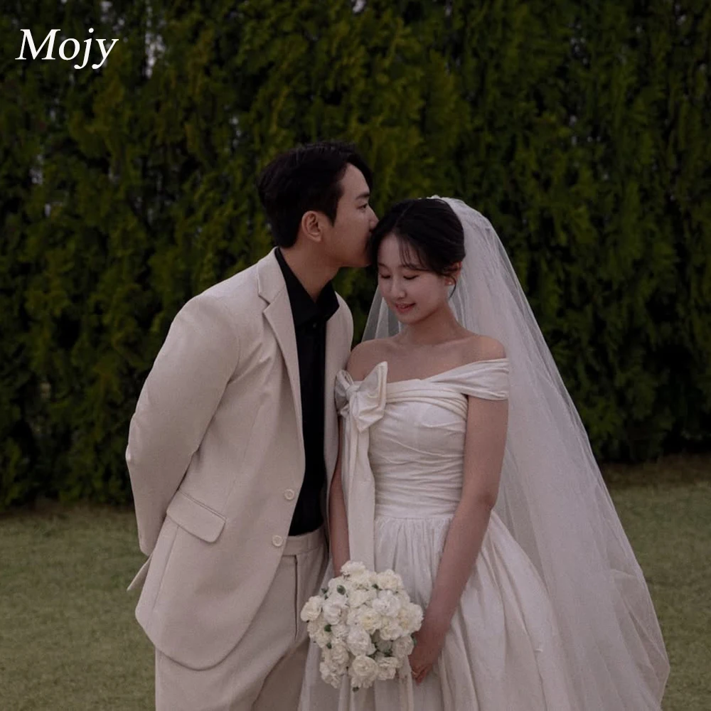 

Mojy Simple A Line Taffeta Bow Off Shoulder Korea Wedding Dress Photo Shoot Bridal Gown Floor Length Customized Back Corset