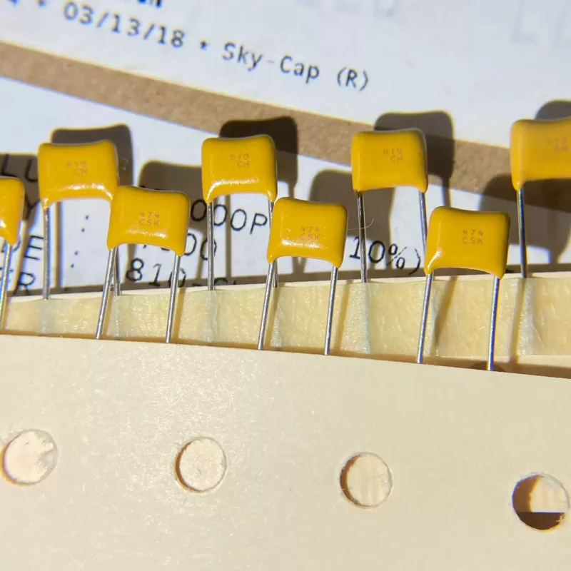 10-100pcs imported 103C1K 100V10NF 100V0.01UF SR211C103KAATR1 X7R ceramic capacitors