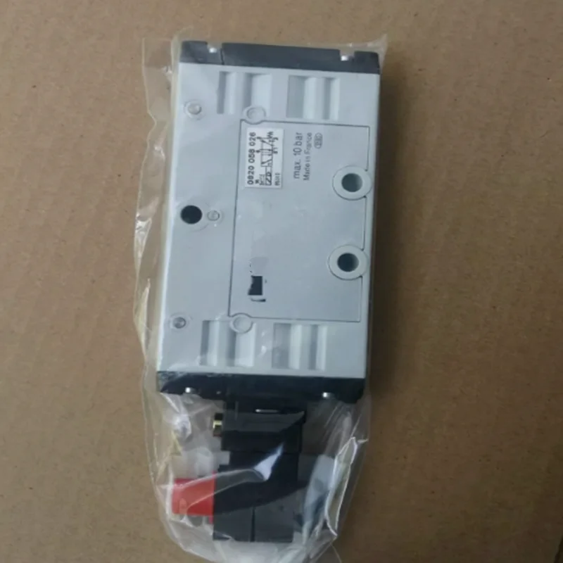 

0820058026 0820058076 5727455302 Р 900071037 Р 901017022 Новый оригинальный электромагнитный клапан