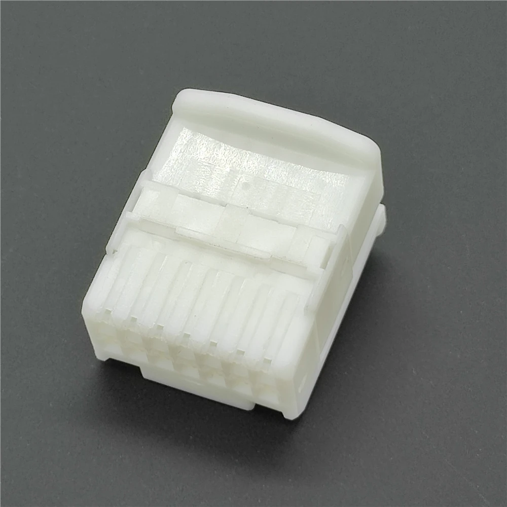 6098-3917 14 Pin Automotive Connector Female TS Series 0.64mm 025 Unsealed PBT Natural Fit for Car ECU Body Control Module - view 2