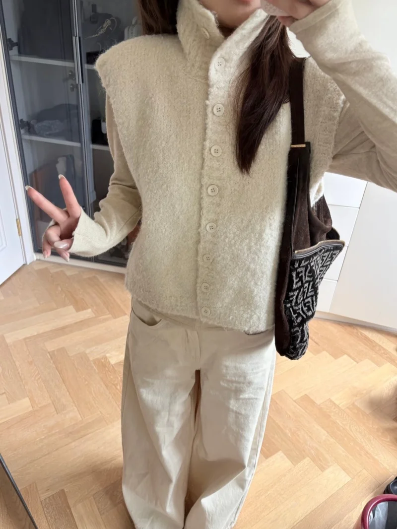 

Korean Style Plaid Sleeveless Knitted Sweater Button Stand Collar Thickened Soft Furry Vest for Home Wear Casual Loose Fit