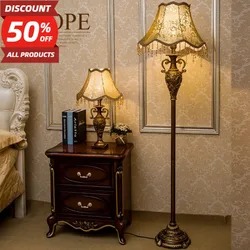 Resin Vintage Floor Lamp Classical Pastoral Foot Switch Living Room Lamp Home Daily Lustre Fixtures with Lampshade
