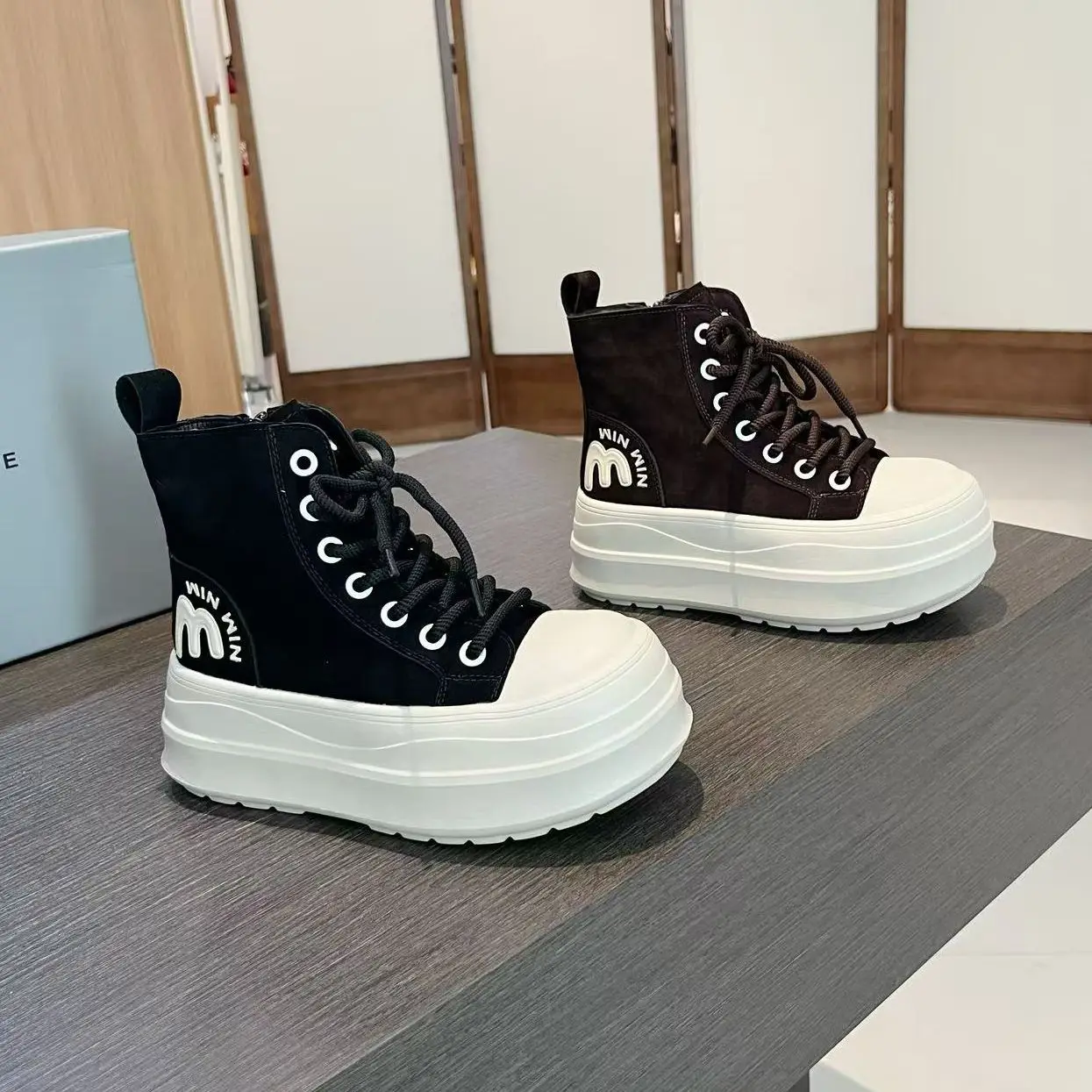 

Короткие сапоги унисекс на толстой подошве, увеличивающие рост бисквита, осенние новые высокие сапоги в британском стиле для взрослых, спортивная обувь, женская обувь