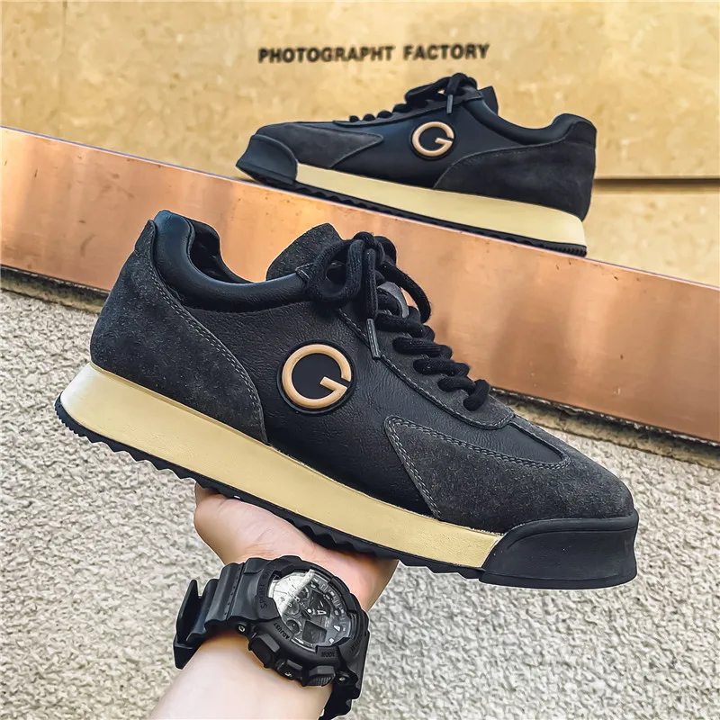 Men's casual shoes 2024 new summer trend Joker men's shoes with thick soles Teenagers wear light soft-soled shoes.