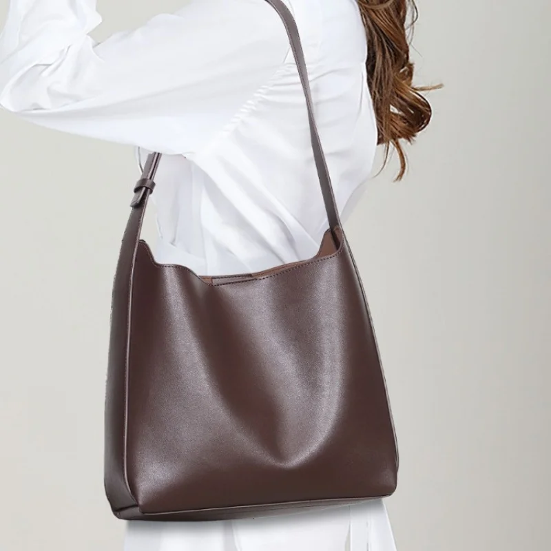 

Простая вместительная сумка-тоут для женщин, стильная городская сумка через плечо, универсальная сумка-ведро.