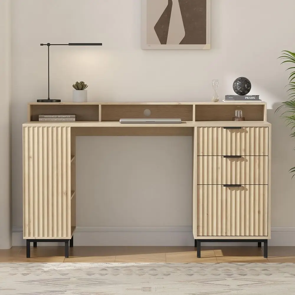 

Письменный стол Light Oak Executive 55 с зарядной станцией, подставкой для монитора и местом для хранения для домашнего офиса или кабинета