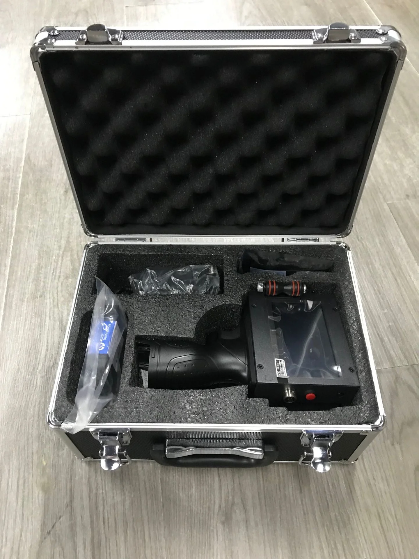 Хорошее качество производителя портативный ручной струйный принтер ручной струйный принтер ручной струйный принтер ручной принтер с датой истечения срока годности