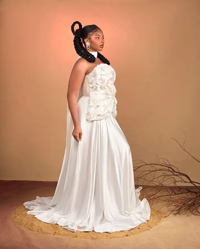 2026 Elegant White Satin Long Formal Dress Strapless Ruched Top Maxi Bridal Dress for African Women Pretty Party Wear