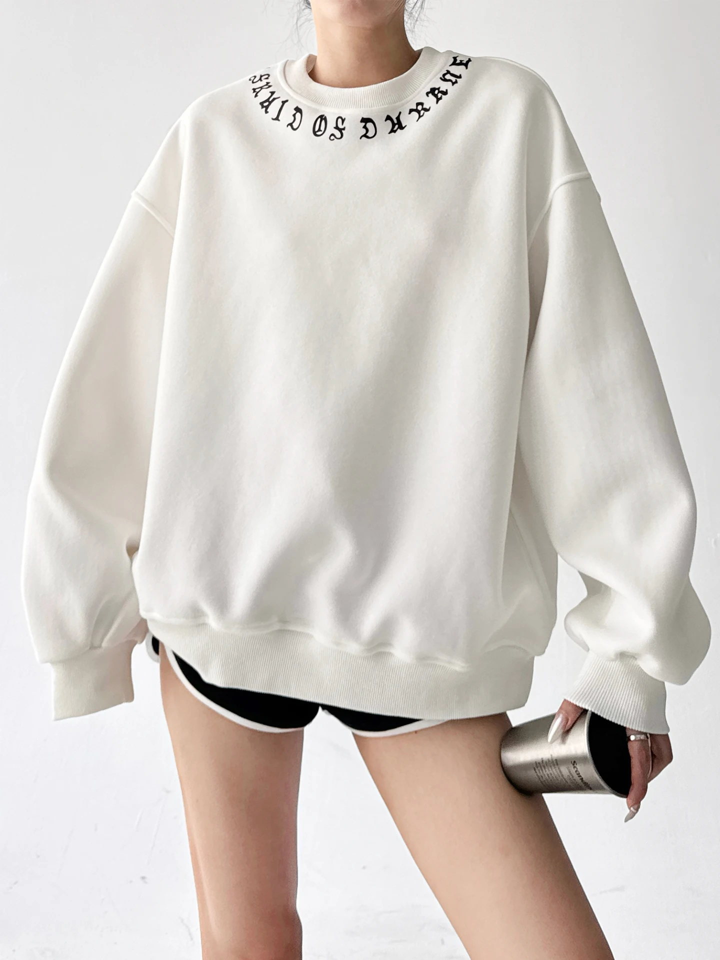 Surdimensionné Long Sve rond Ne femmes T-shirt à capuche broderie paresseux Sle haut ample pour automne hiver nouveauté