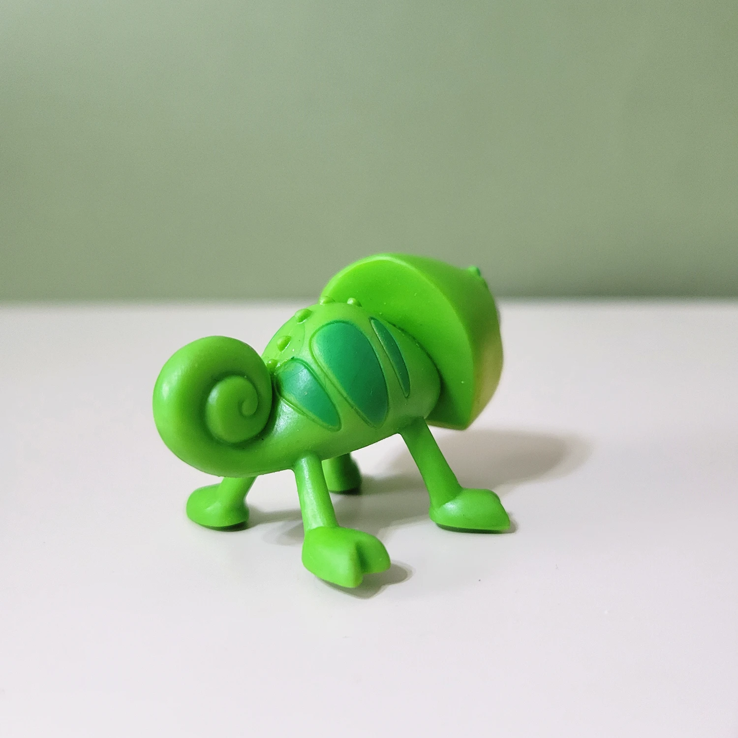 originalPet Chameleon Doll Cartoon Model Toy Decoration Authentic tomorrow