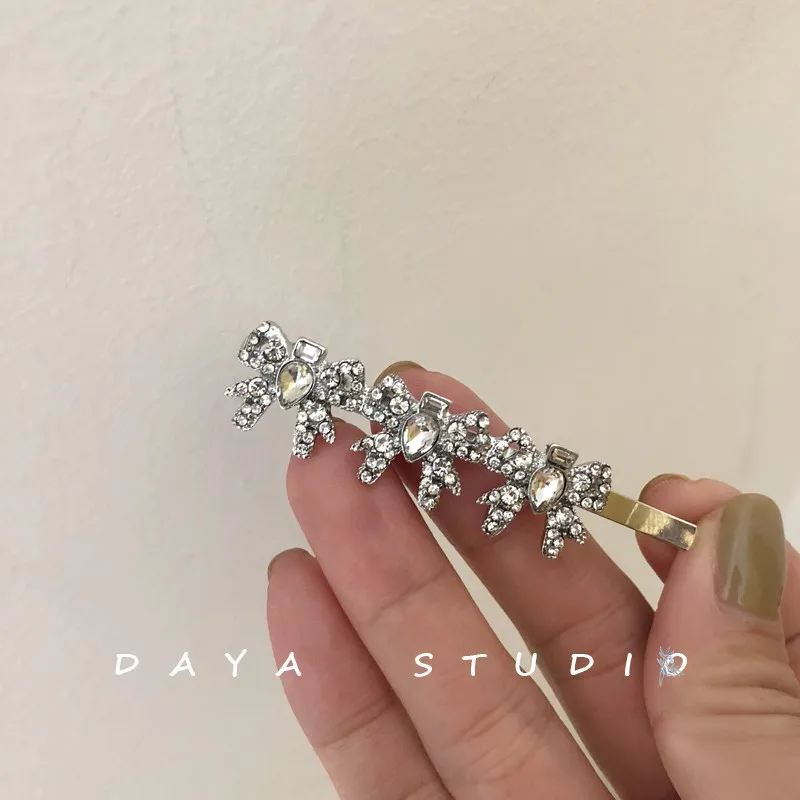 Sparkling Crystal Bow Hair Clips 2 Pcs Set Elegant Sweet Design Non-Slip Grip for Women Girls Wedding Party Daily Use Gift
