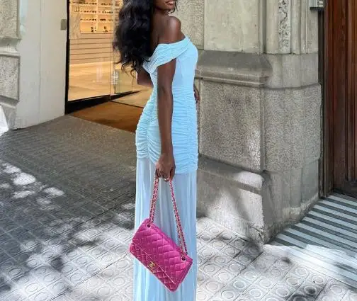 

Summer Solid Color Strapless Backless Pleated Skirt 2025 Women, Sexy and Elegant Pleated Hip Hugging One-Piece Collar Dress
