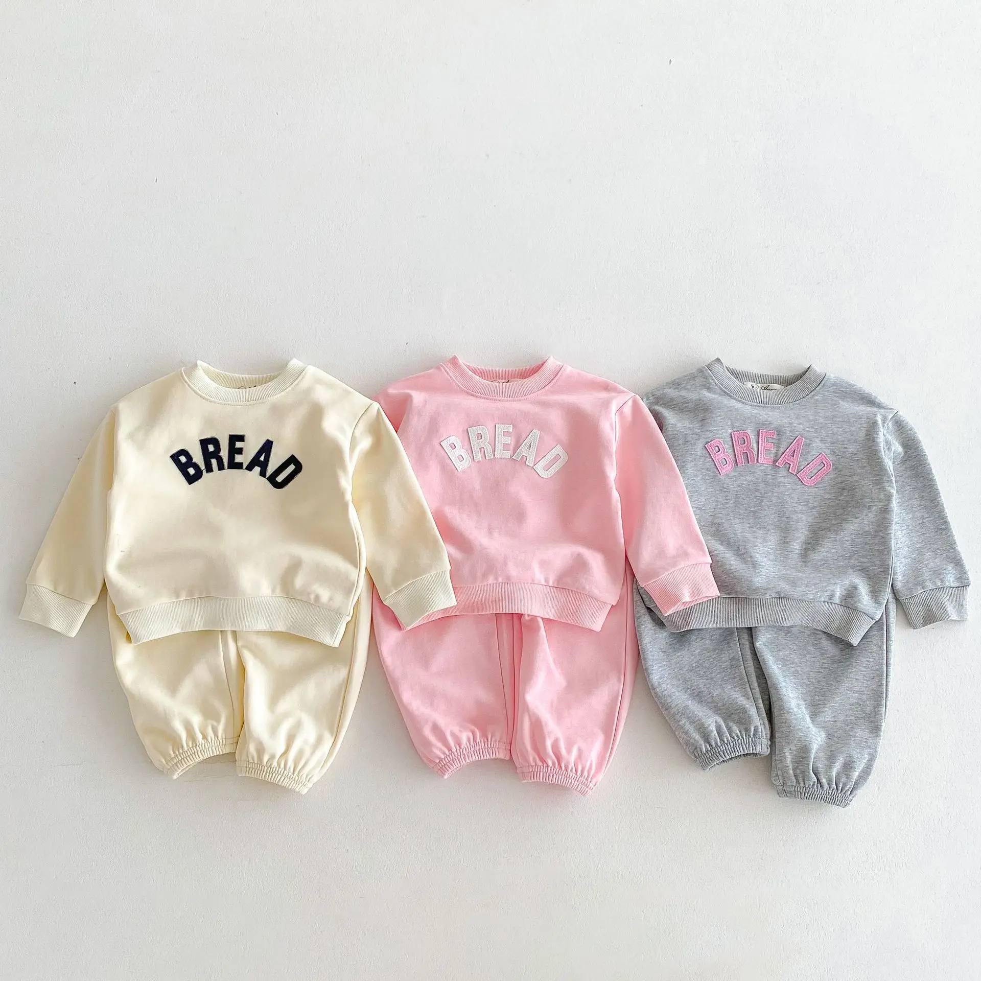 

Autumn New Children Long Sleeve Clothes Set Boys Girls Cotton Letter Sweatshirt + Pants 2pcs Suit Kids Versatile Casual Outfits