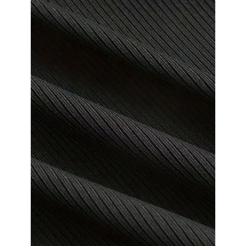 Imagen 5: Top ajustado de cuello polo de color sólido para mujer