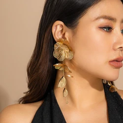 IngeSight.Z Elegant Large Flower Earrings for Women 2024 Temperament Classic Gold Color Petal Pendant Earrings Party Jewelry