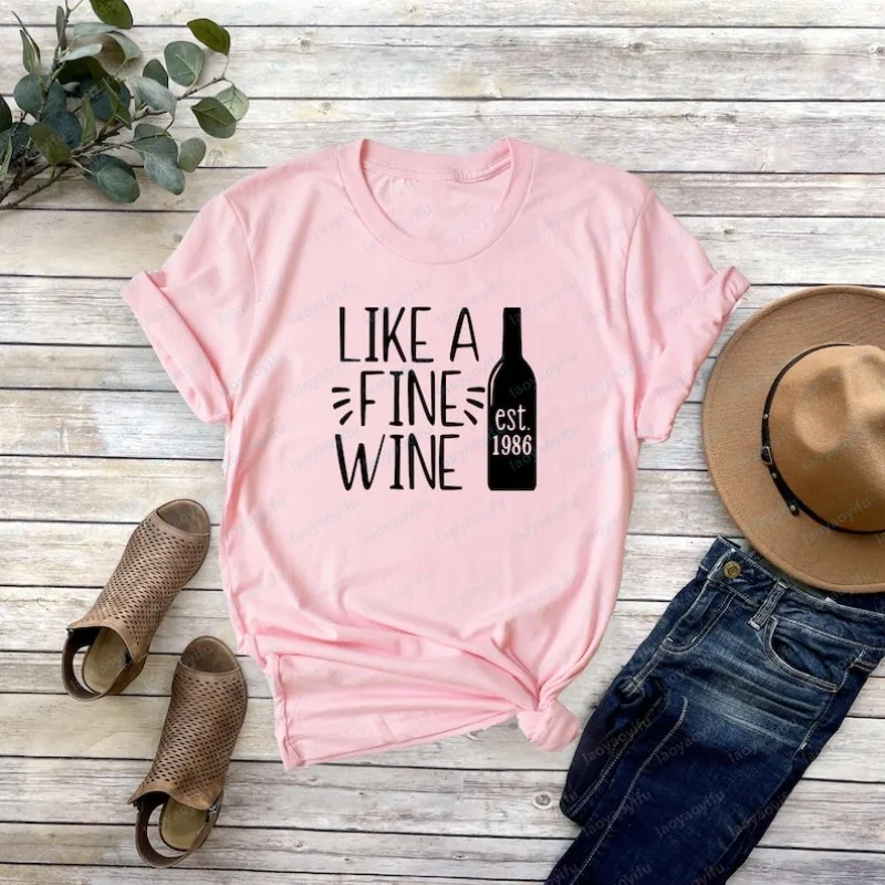 40th Birthday T-Shirt: Like A Fine Wine 1986 Graphic Tee Graphic T Shirts Women Clothes Shirts for Women Vintage Clothes Tops