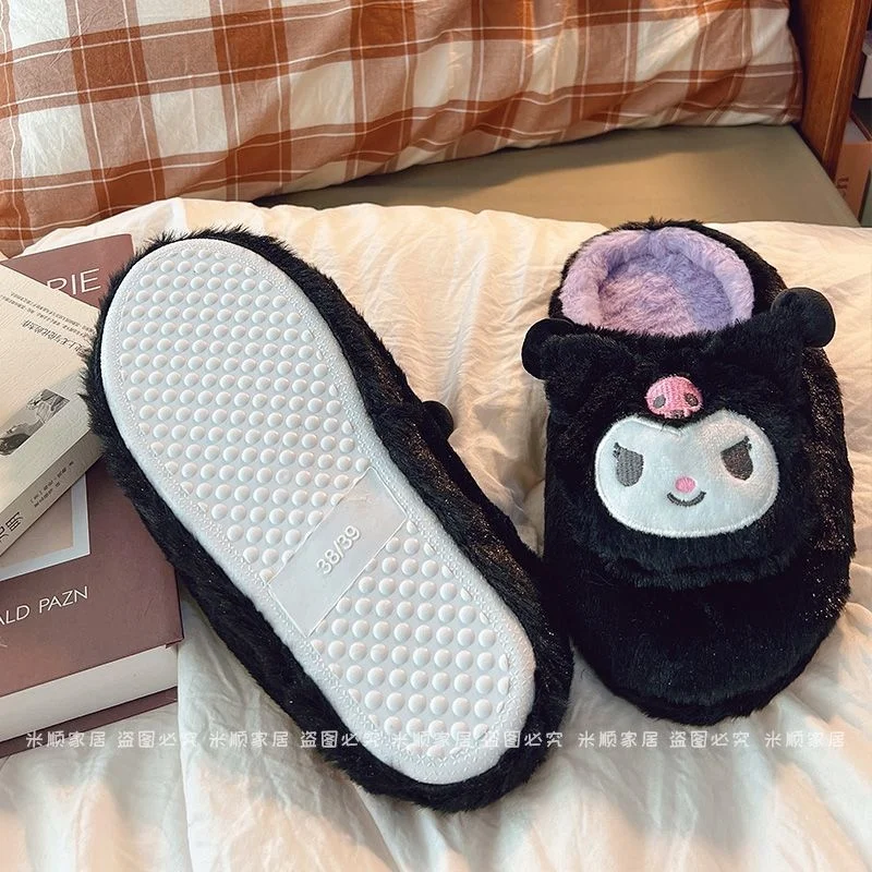 Sanrio Kuromi Pachacco peluche pantofole morbide Y2k inverno Kawaii Baotou scarpe casa pavimento interno caldo carino mezzo avvolto scarpe di cotone