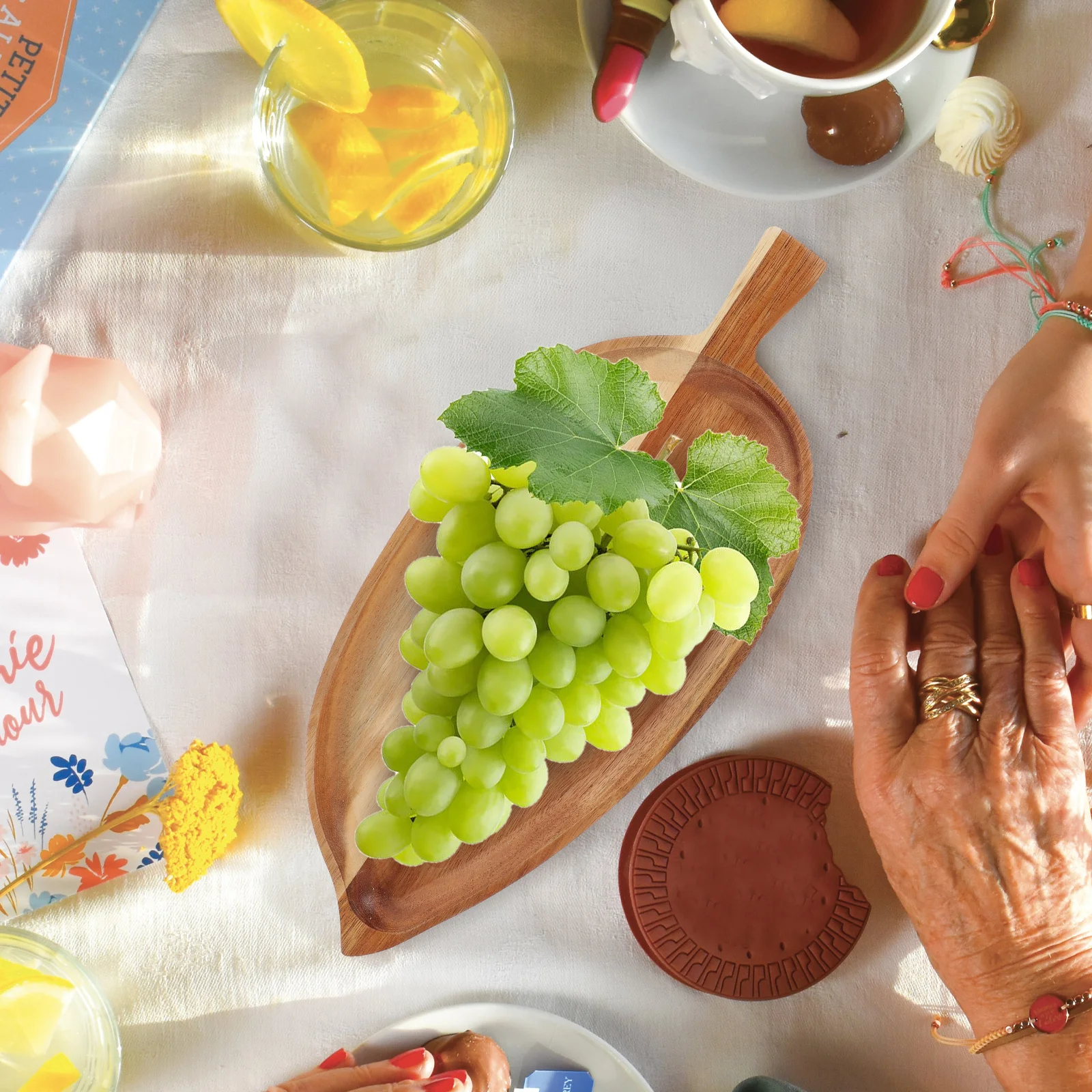 

Wood Sushi Serving Tray Leaf Shape Exquisite Design Practical for Sushi Sashimi Presentation Serving Platters