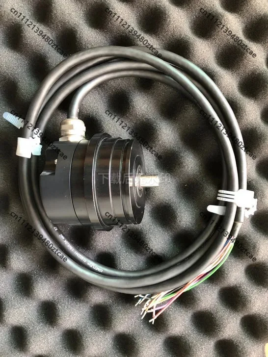 Universal Rotary Encoder, Precision Pulse Signal Rotary Shaft Encoder Replacement Part for Industrial Control Equipment