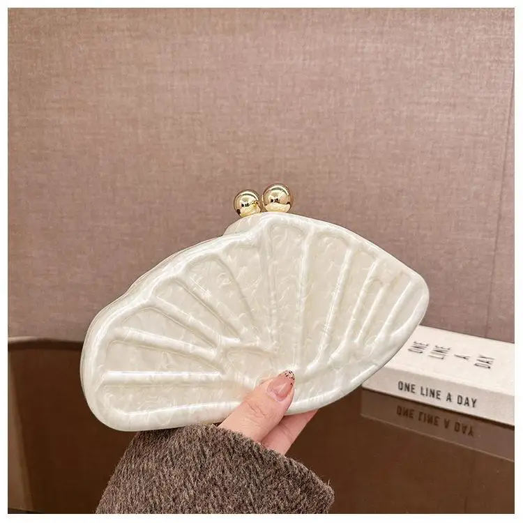 

Acrylic Ladies Crossbody Bag Fan Shape Wedding Dinner Clutch Handbag American Retro Style Hard Elliptical Shape