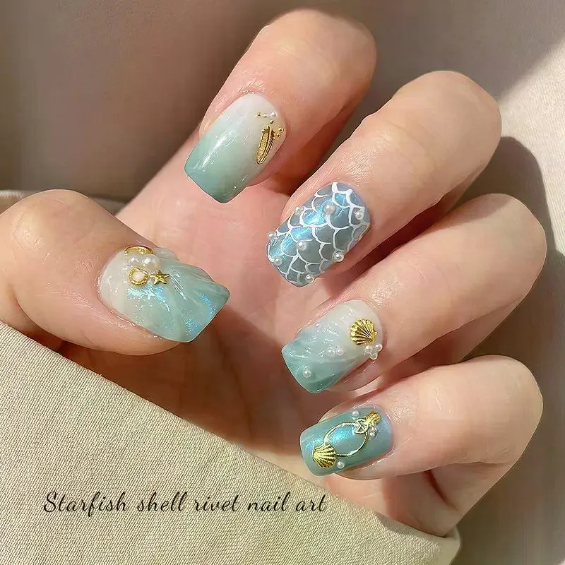 Shiny 3D Nail Charms Mini Pure Gold Seahorse Shell 500pcs Copper Slices for DIY Manicure Home Salon Use