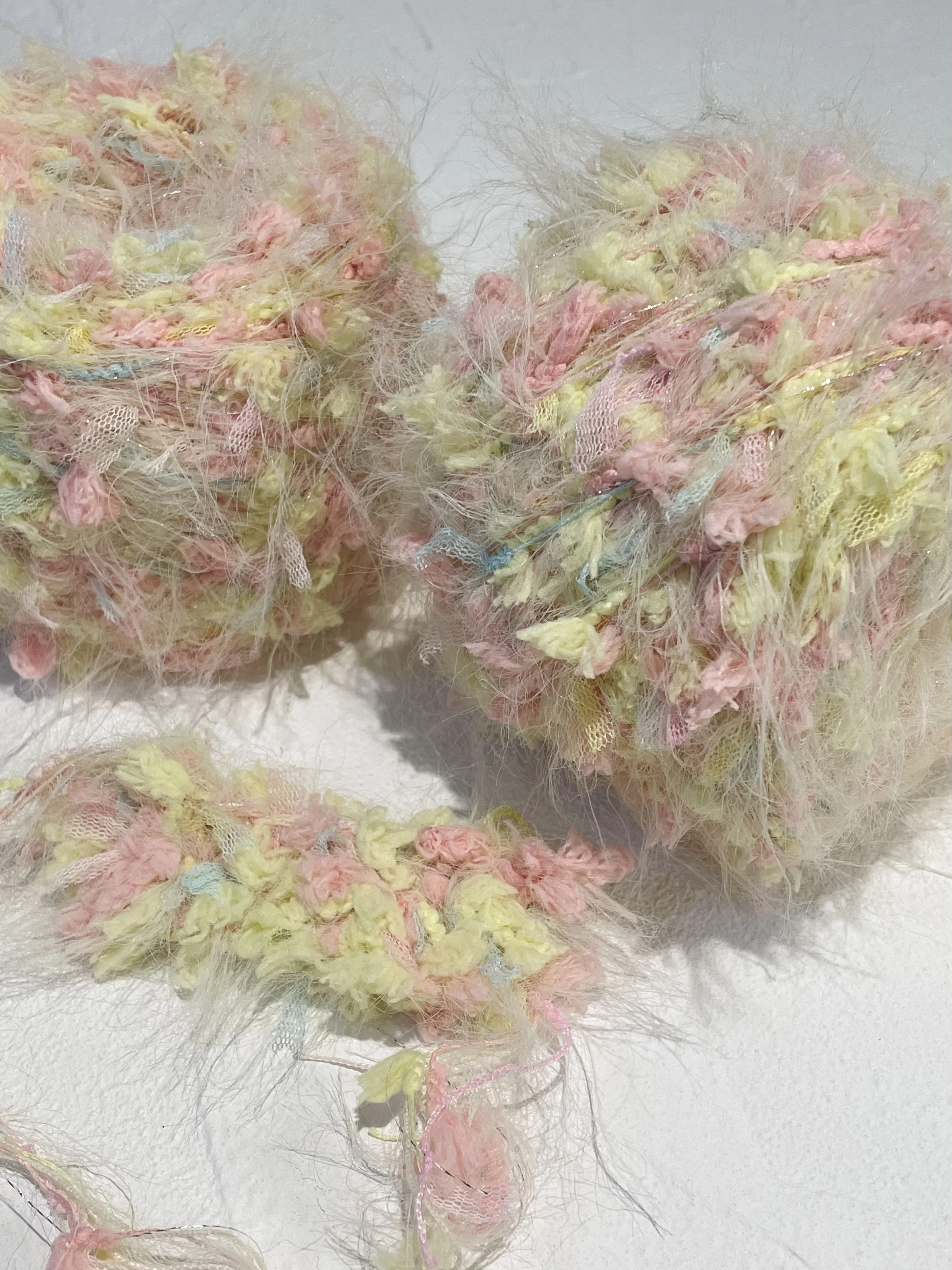 fio-delicado-rosa-creme-para-trico-manual-diy-material-grosso-para-croche-de-cachecois-bonecas-e-bolsas-pacote-a-granel-da