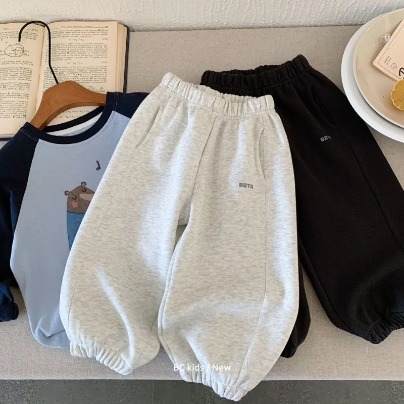 

2025 Autumn Kids Sweat Pants Letter Embroidery Baby Boys Girls Sports Trousers Childrens Loose Casual Outwear Pants