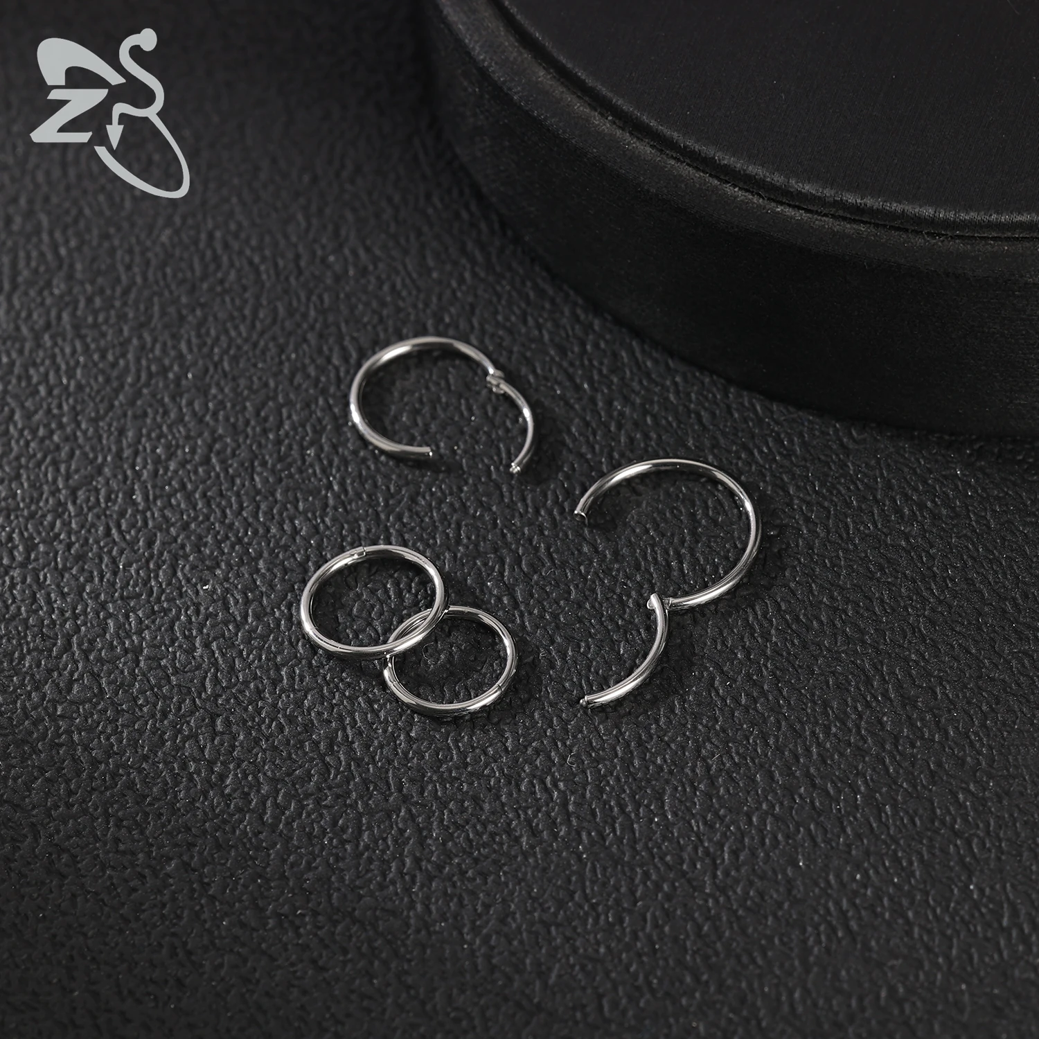 ZS 1 PC G23 Titanium Steel Round Nose Ring Men Women 20/18/16G Septum Piercings Ear Cartilage Helix Piercing Body Jewelry 6-14MM