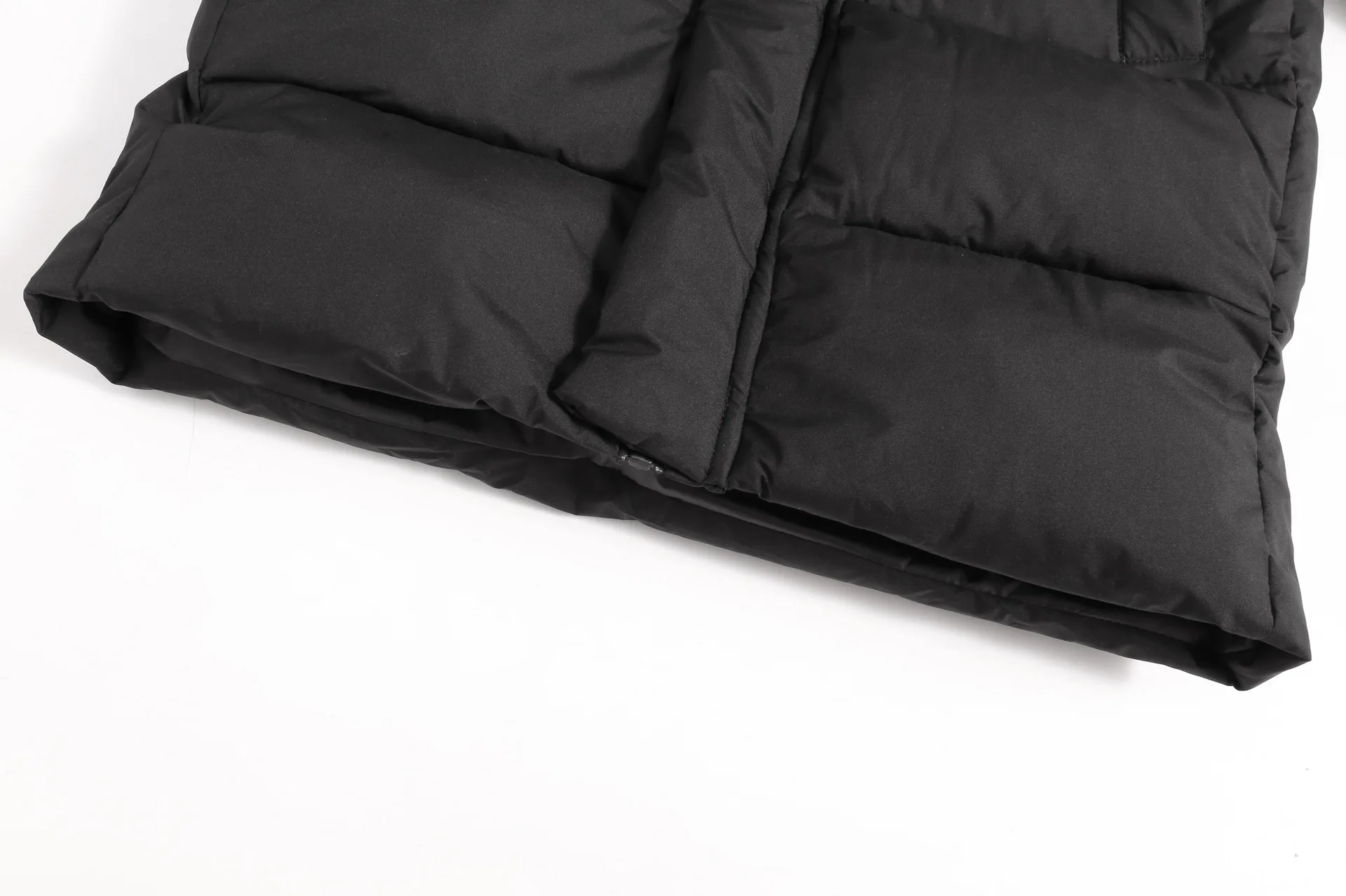 Winter-Kinderjacke in Unifarbe mit Seitentasche, Reißverschluss, Knöpfen und Katzenohren, Verdickte Baumwolljacke, Kinder-Langjacke, Unisex-Oberbekleidung – Detail 7