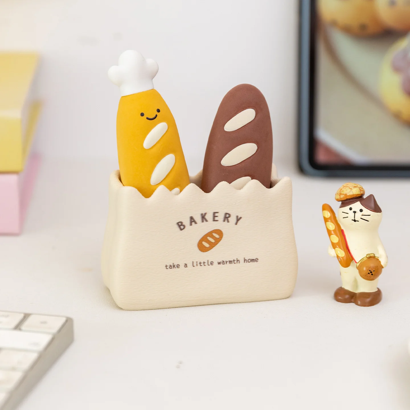 Cute Butter Bread Passive Essential Oil Aroma Diffuser Cartoon Baguette Fragrance Ornament Home Bathroom Small Space Decor Gift