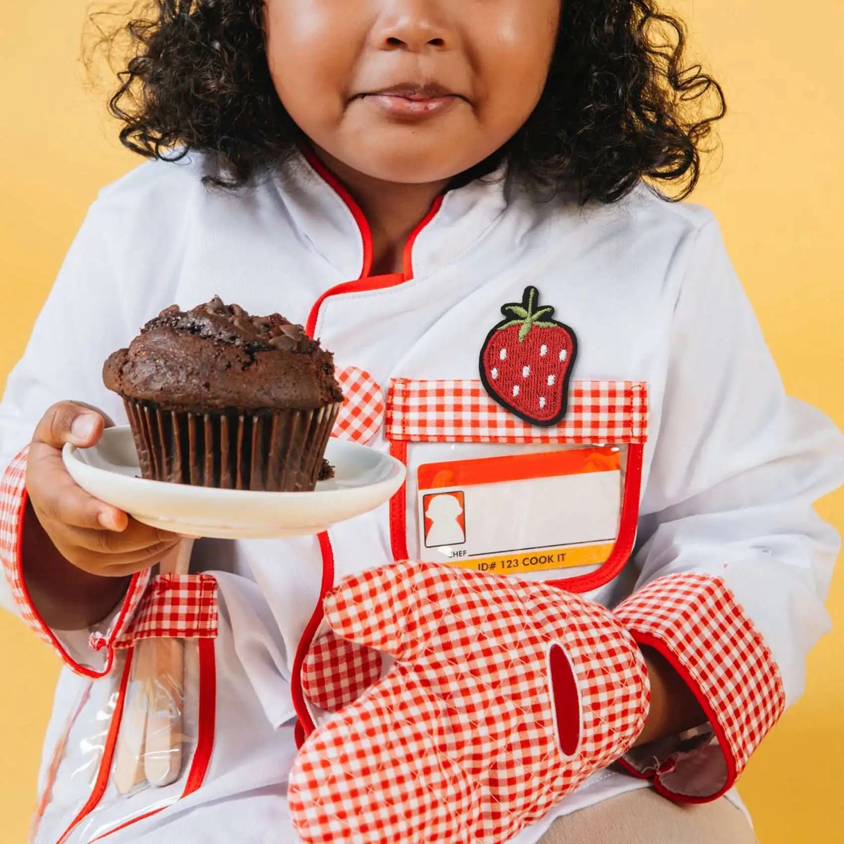 

Luckshopping Mini Strawberry Embroidered Sew Iron On Patch For Clothes/Hat/Jackets/T-Shirt/Jeans/Backpacks (20Pcs)