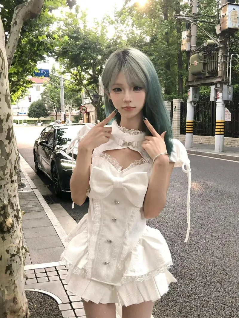 

Japanese Cute Pure Desire Sexy Hollow Lace Edge Splicing Love Button Top+pleated Skirt Set Gothic Girls Kawaii White Dress