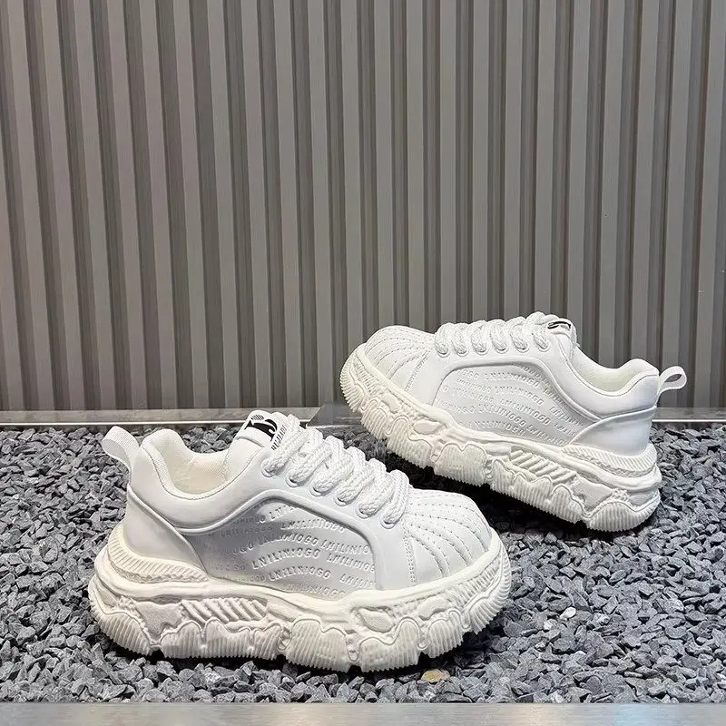 Men's shoes 2026 spring new versatile low top dad shoes with a height increase of 5CM Korean version lace up casual shoes trendy
