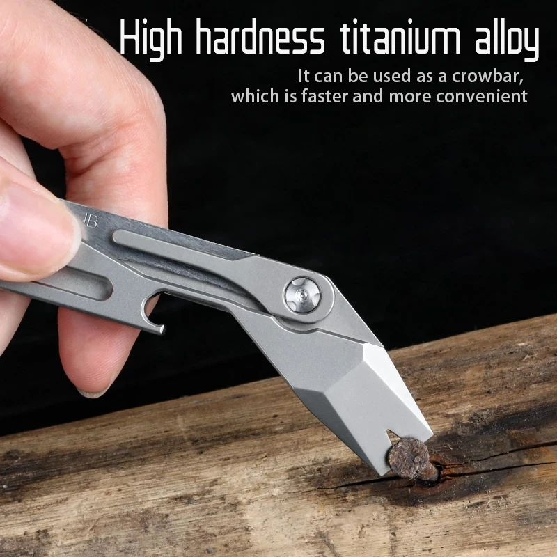 ไทเทเนียม AlloyMultifunctional เครื่องมือกลางแจ้งมีดขวดเปิดเครื่องมือไขควงประแจ Crowbar วัดไม้บรรทัด EDC Self-Defense
