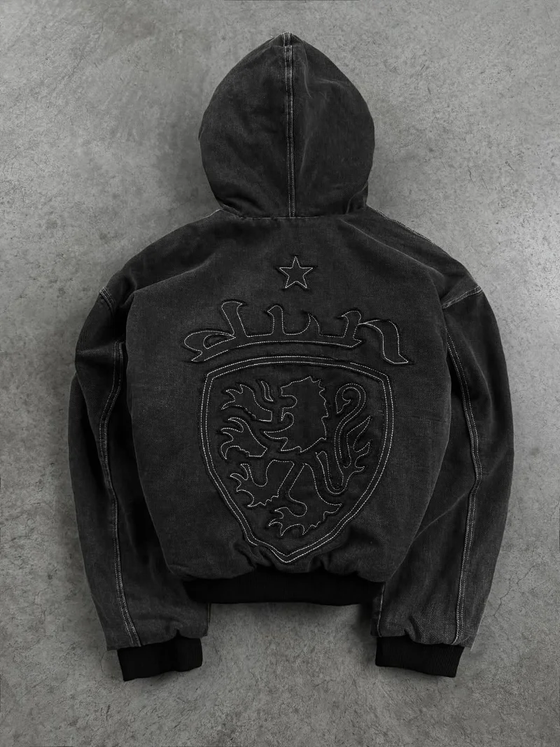 

Джинсовая куртка на молнии с капюшоном, стеганая подкладка, герб льва, вышивка, винтажная негабаритная ребристая манжета, подол, ветрозащитная повседневная уличная одежда