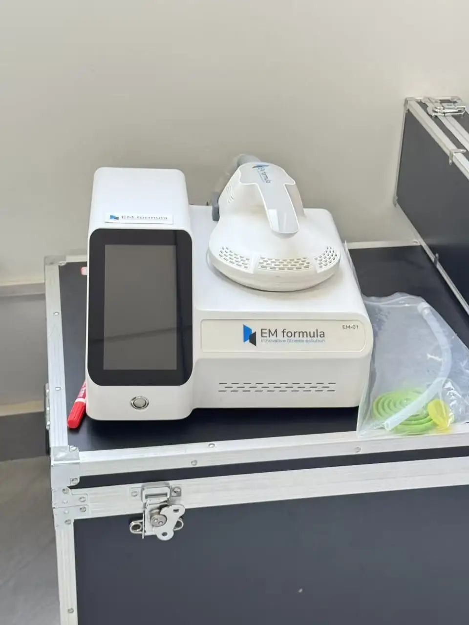 

EMSZERO NEO RF HIEMT EMS Body Sculpt Machine Eletric Muscle Stimulator Muscle Massager Fat Burner Weight Loss Butt Lifter Shaper