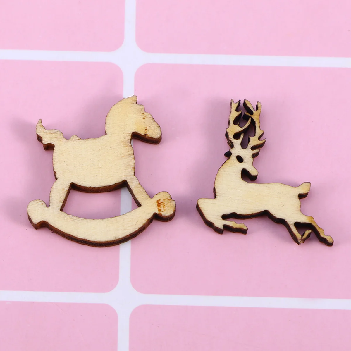 

100pcs Creative Christmas Wooden Hanging Decor Xmas Pendant Diy Wooden Decoration Home Wall Door Ornament Bell Design Kids Joy